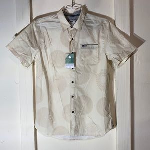 Jetty apparel Co. - button down tee size M